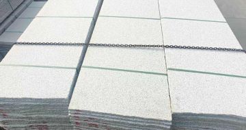 山南芝麻白毛板，石材毛板