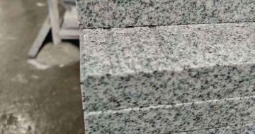 山南芝麻白楼梯踏步