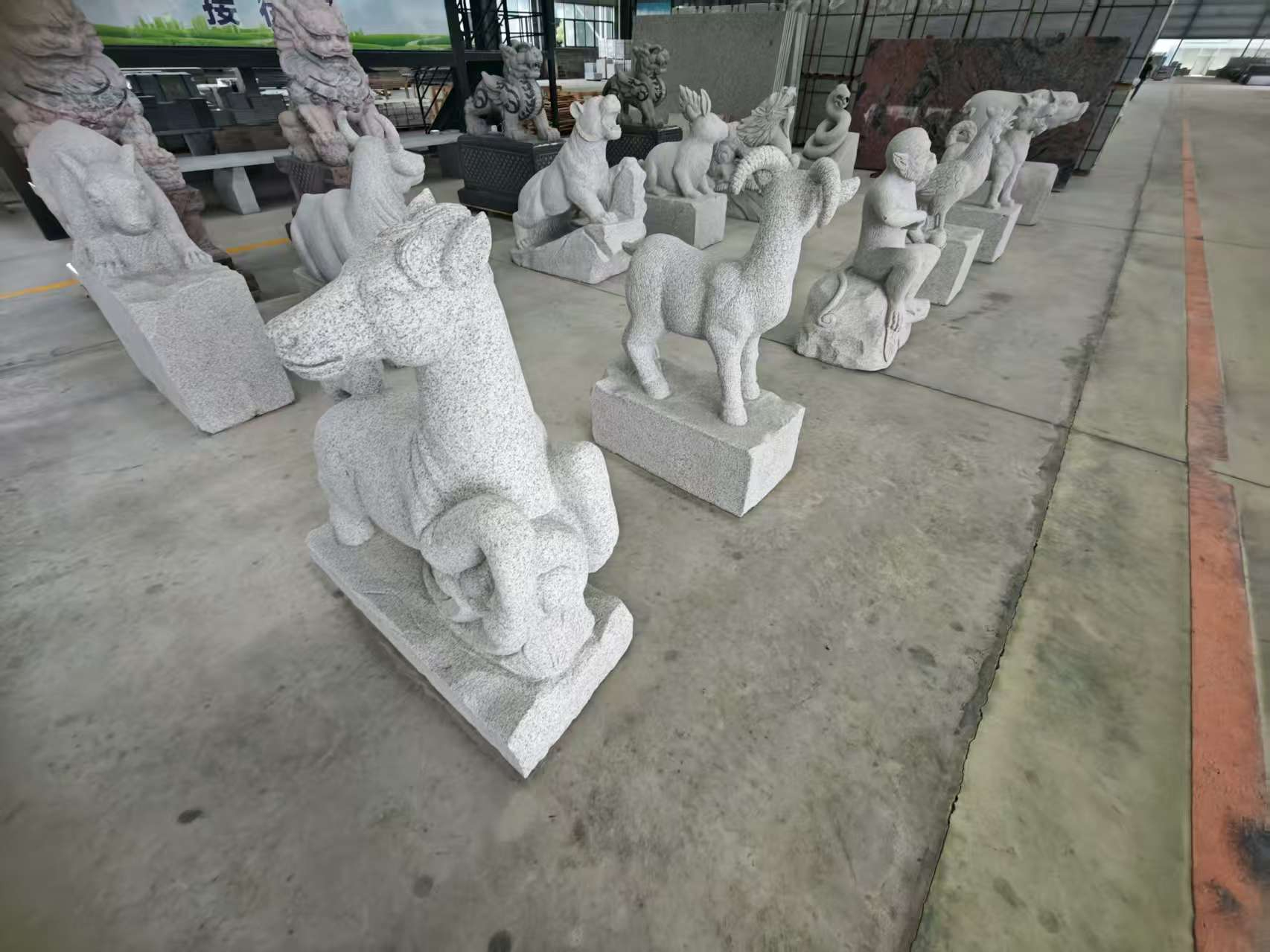 山南芝麻白雕刻 十二生肖 异形雕刻