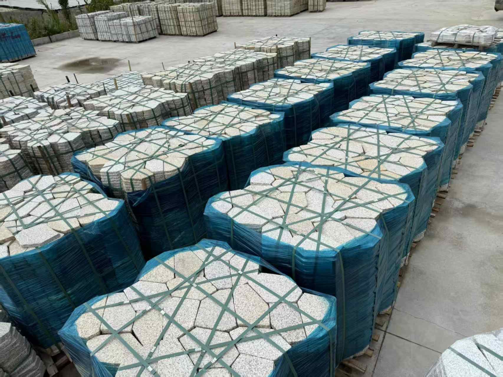 山南黄金麻冰裂纹 碎拼
