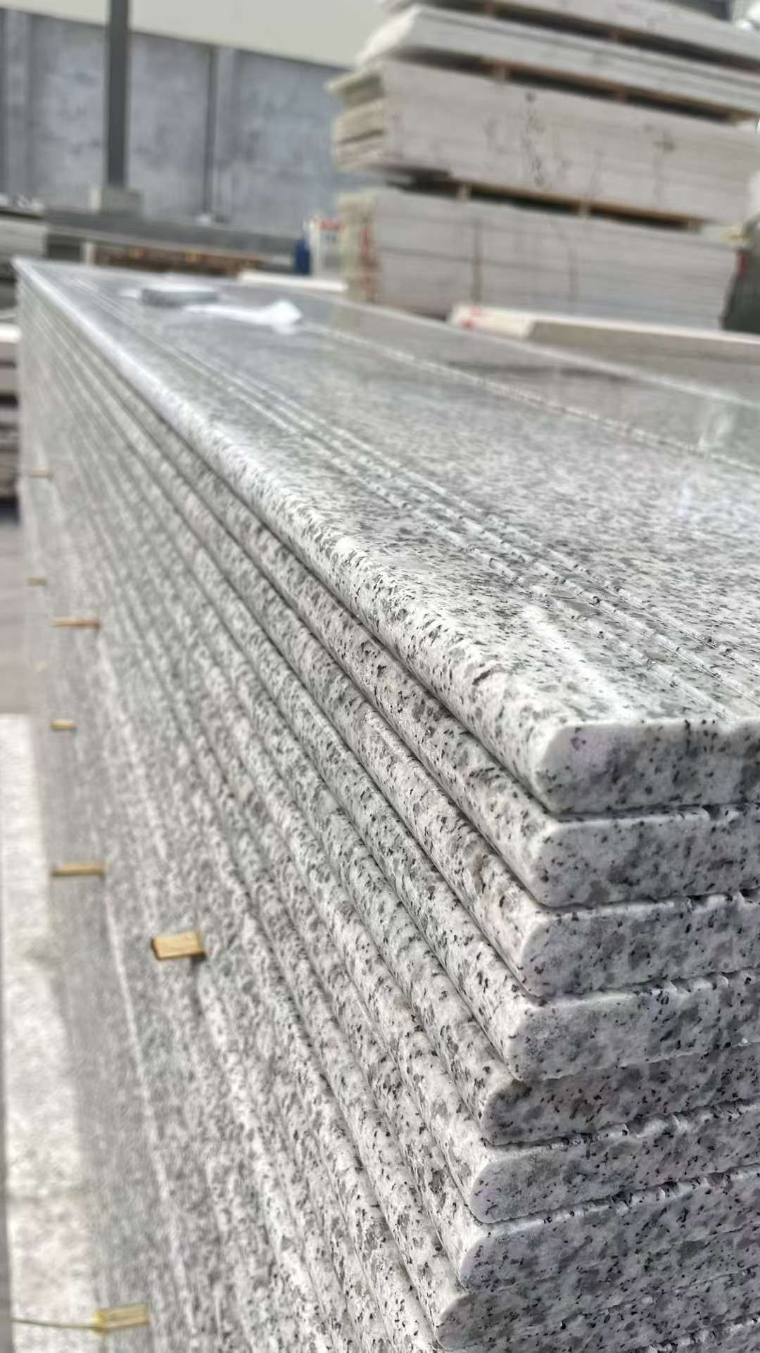 山南芝麻白楼梯踏步 花岗岩楼梯板材