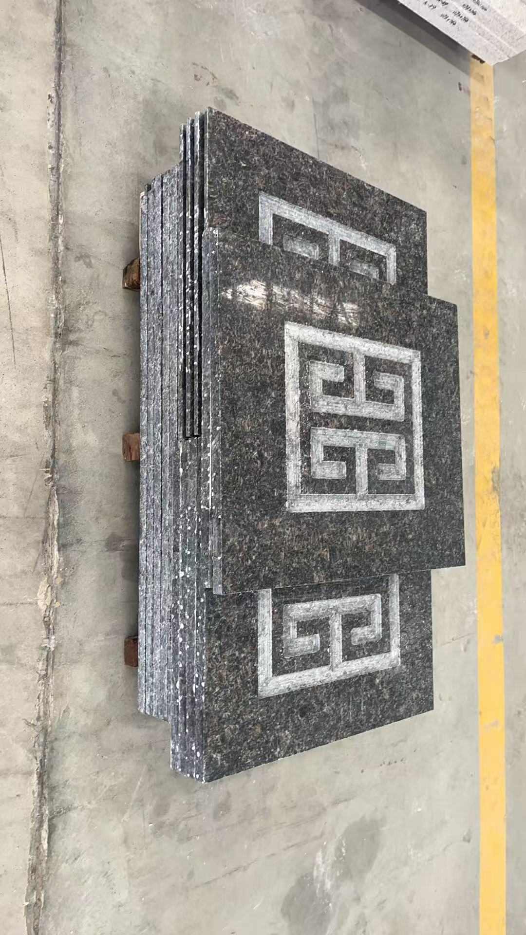 山南英国棕回纹雕刻版